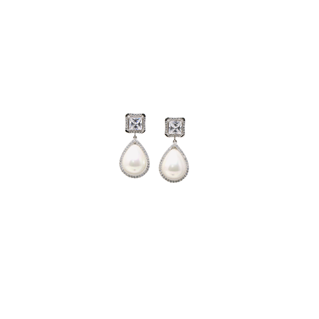 Silver Pearl Earring