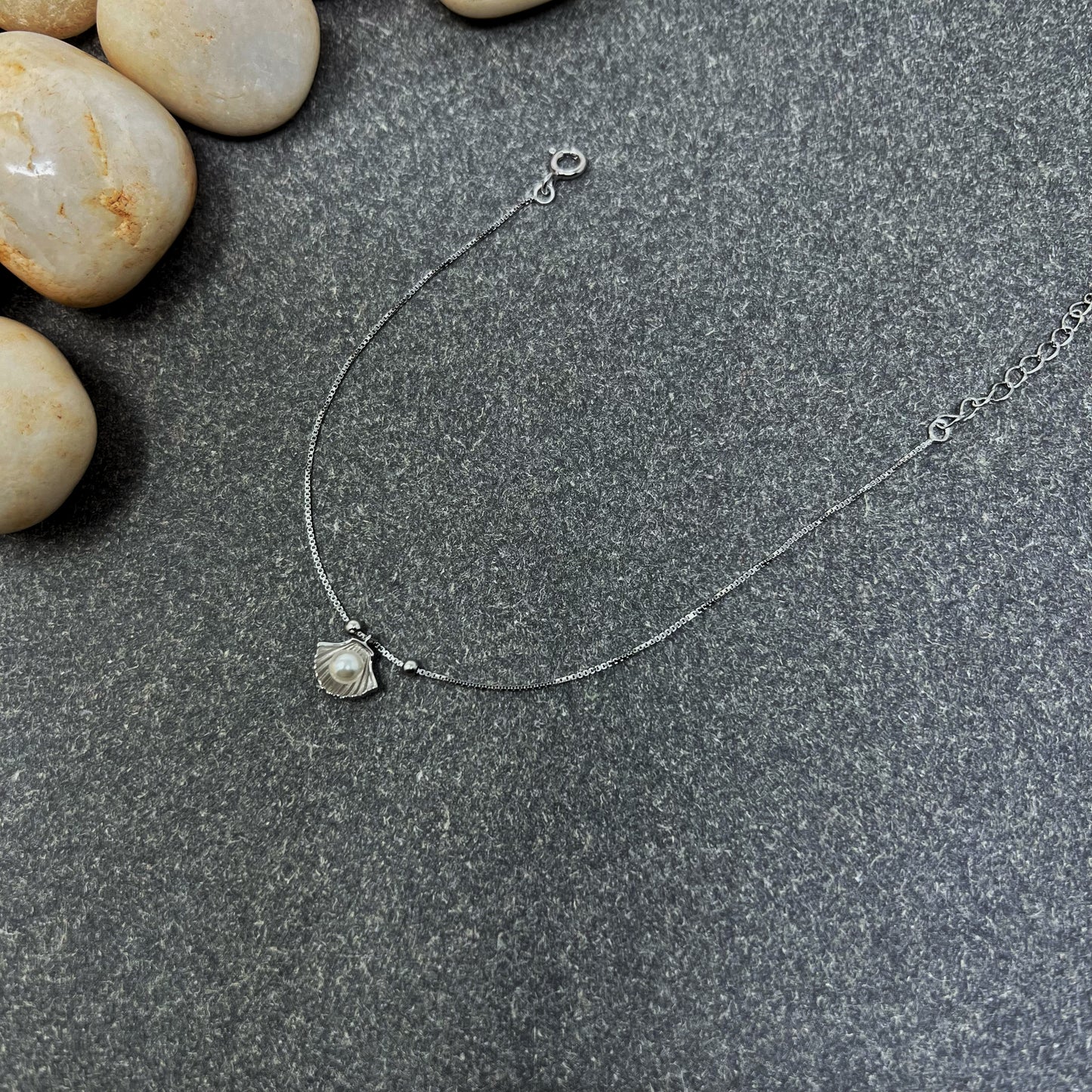 Shell Pearl Bracelet