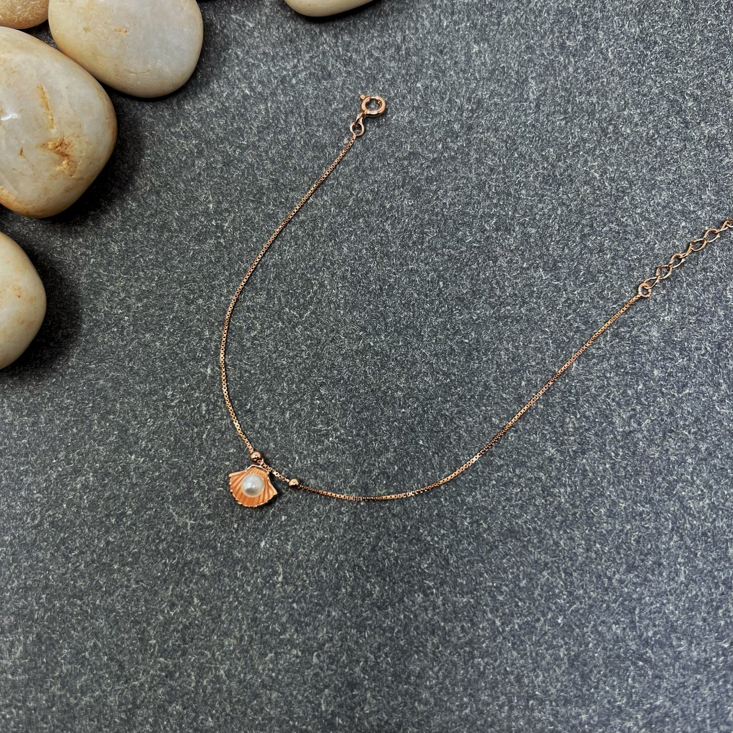 Shell Pearl Bracelet