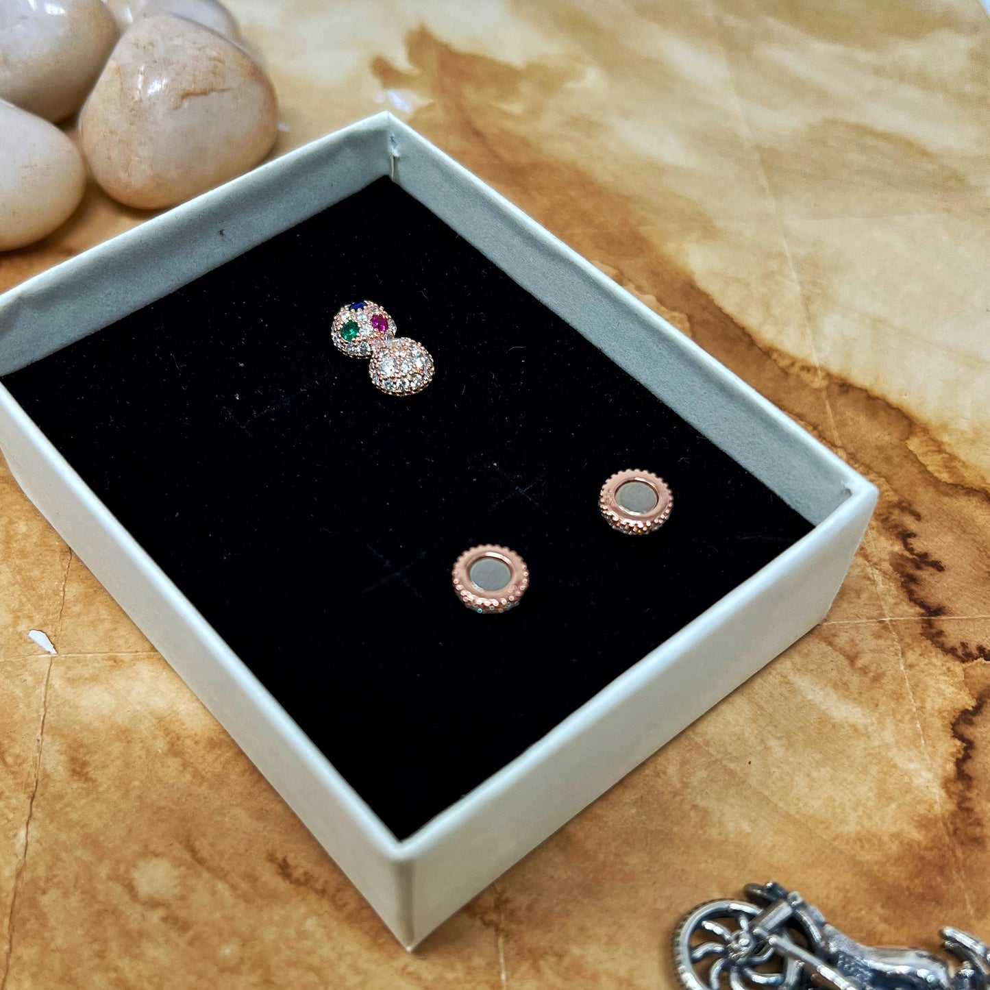 Magnetic Studs