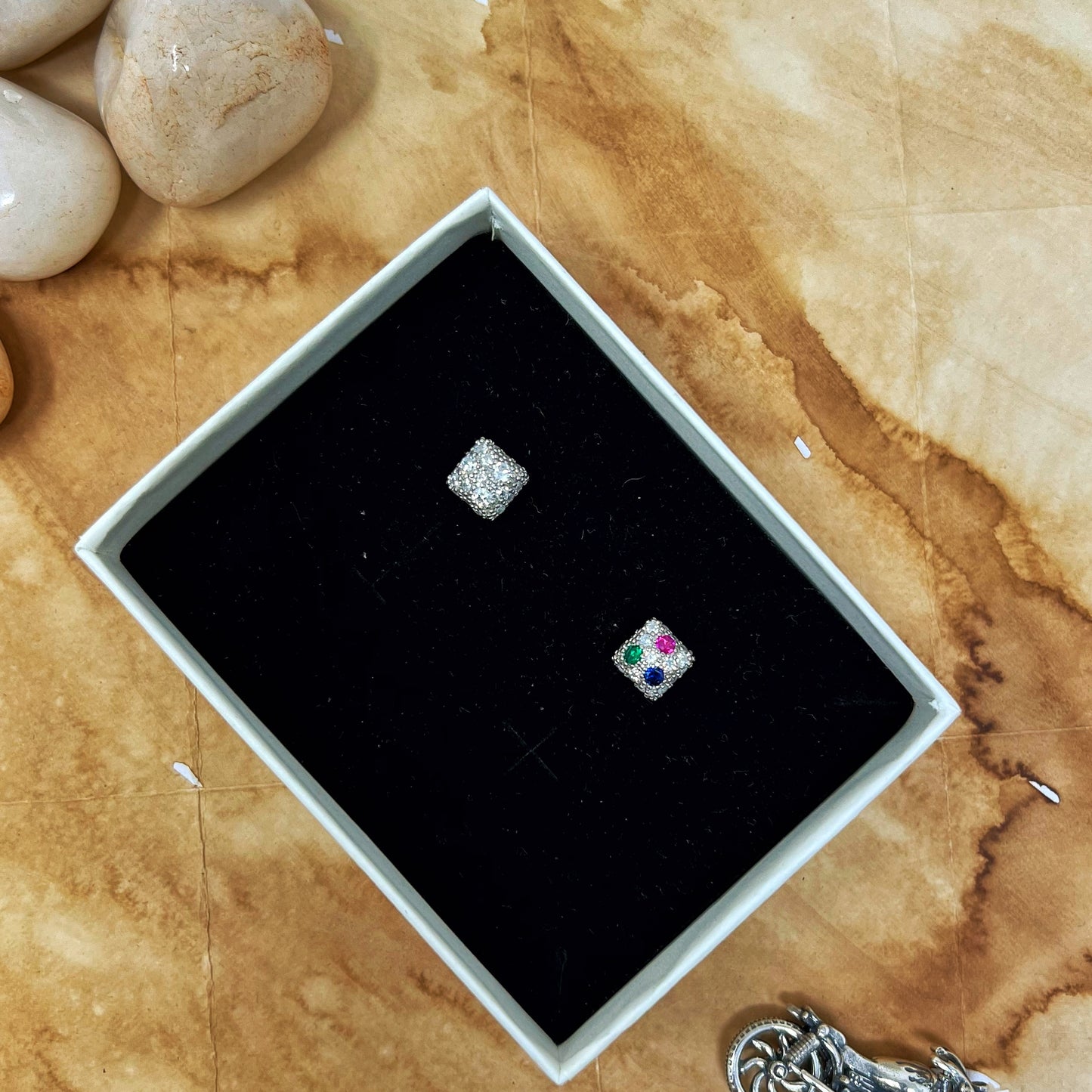 Magnetic Studs