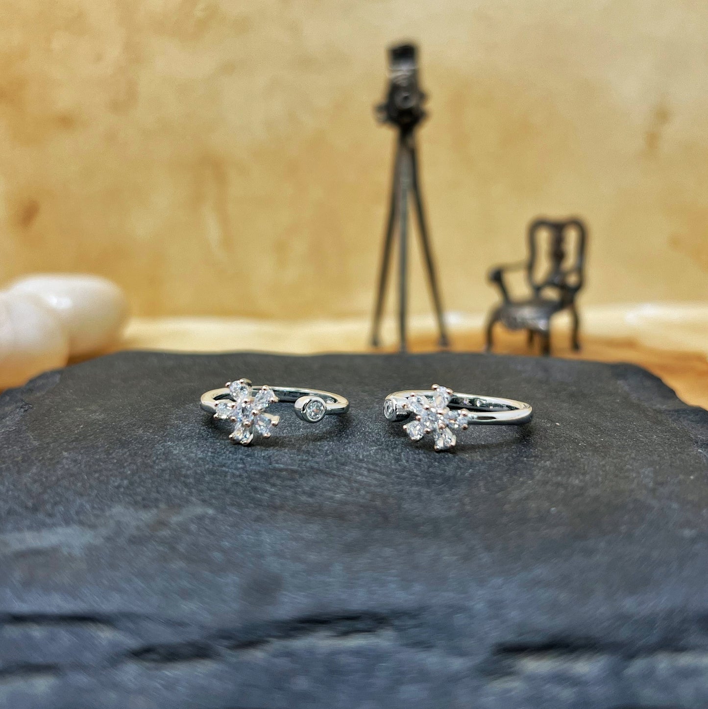 Silver Flower Toe Rings