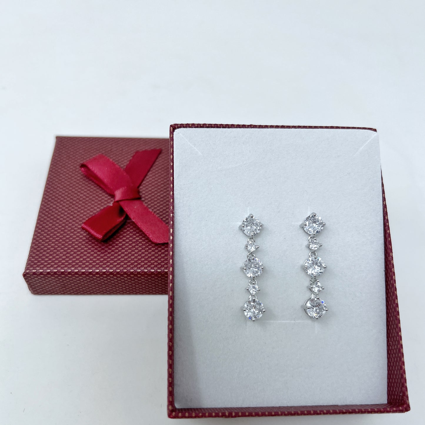 Solitaire 5 Earrings
