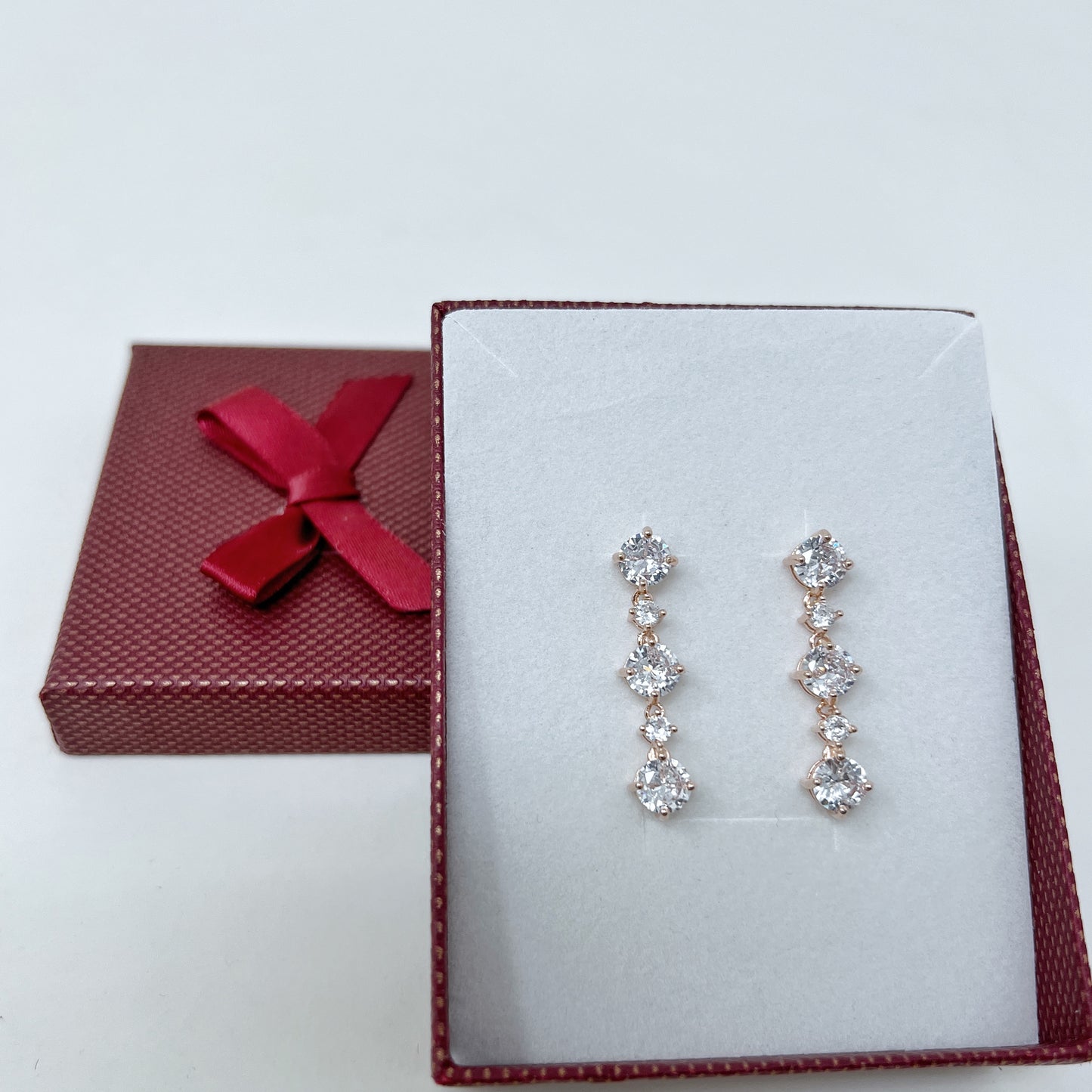 Solitaire 5 Earrings