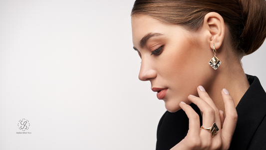 Silver Stories – Collecting Moments Through Summer Jewelry