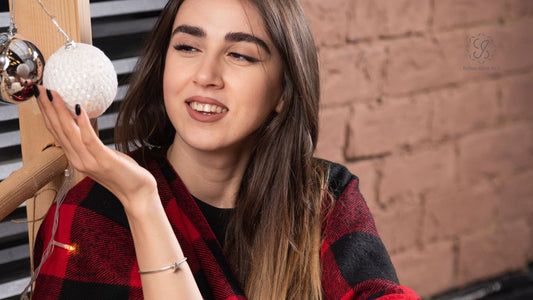 Winter Chic: Elevate Your Outfits with Minimal Silver Jewelry