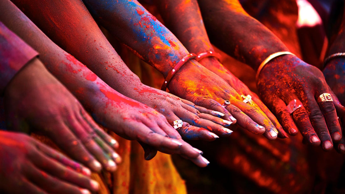 Silver jewellery to flaunt this Holi