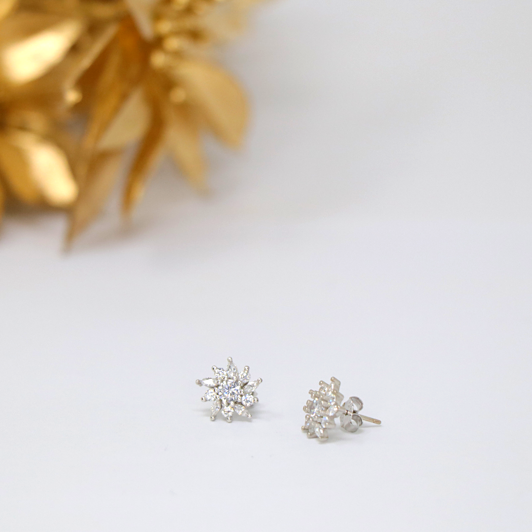 Silver Solitaire Flower Earring