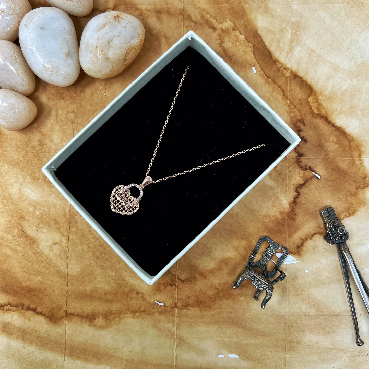 Rose Gold Love Bag Chain And Locket