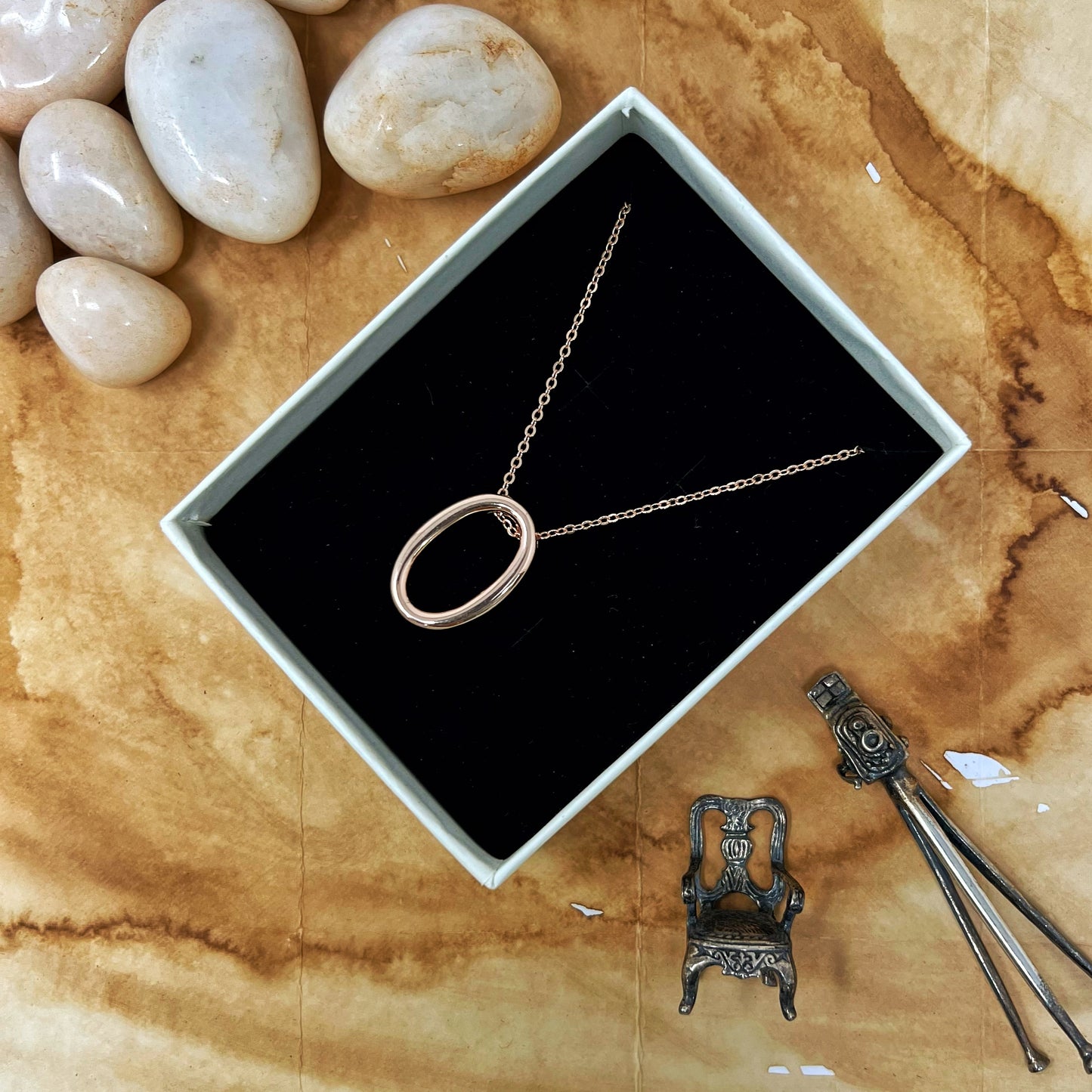 Rose Gold Basic Oval Locket And Chain