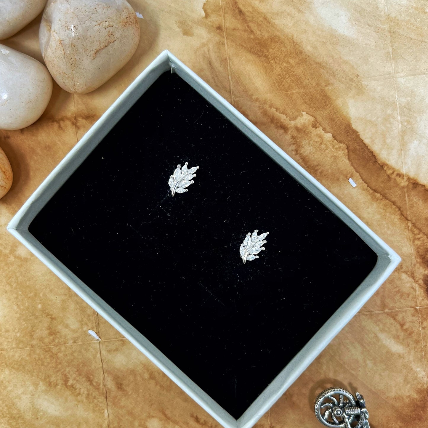 Silver Basic Leaf Studs