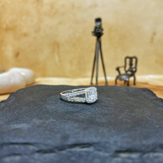Ecru Cushion Cut Ring
