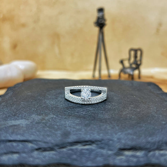Silver Bloom Solitaire Ring