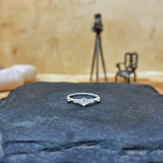 Solitaire Basic Ring