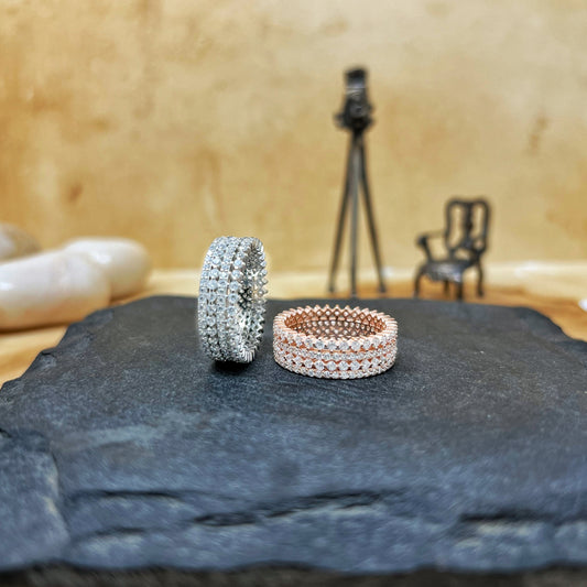 Four Layer Solitaire Band