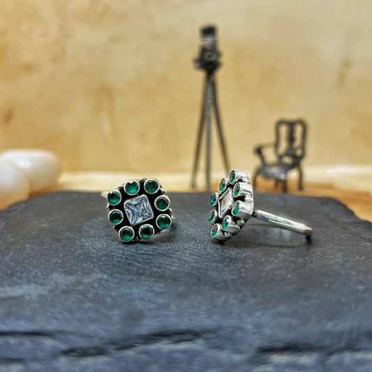 Silver Emerald Toe Rings