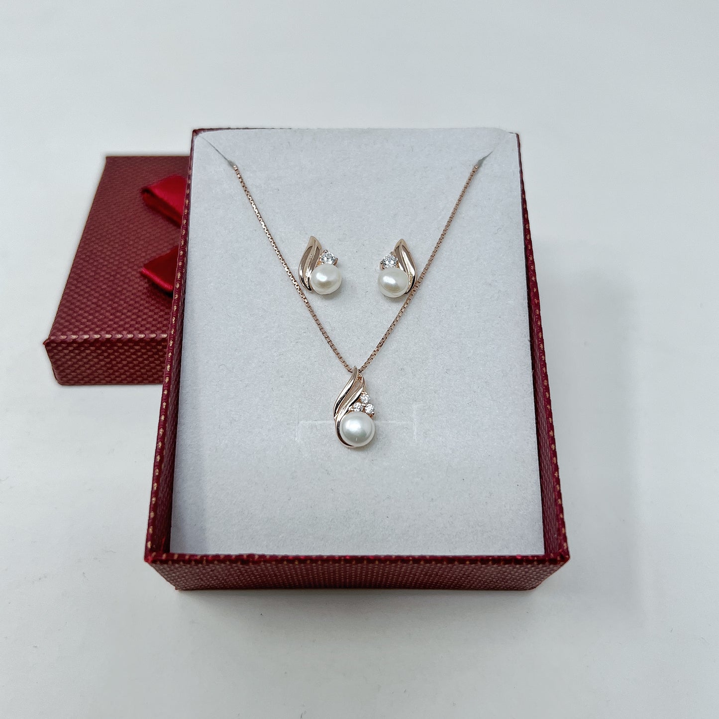 Silver Single Pearl Pendant Necklace | Claire's US