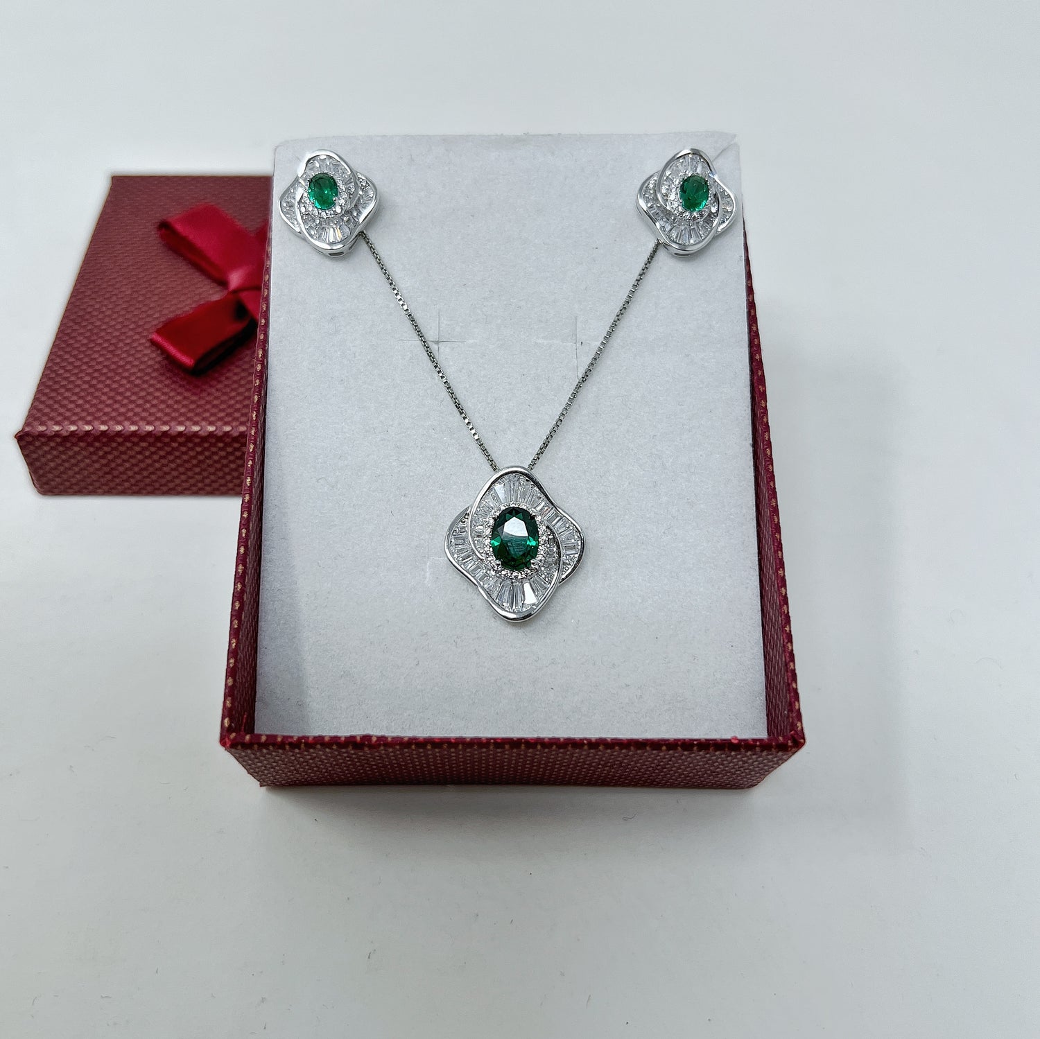 Pendant Set